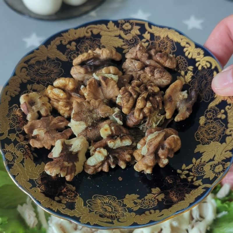 Непревзойденный салат с курицей и виноградом: яркое сочетание для любого стола