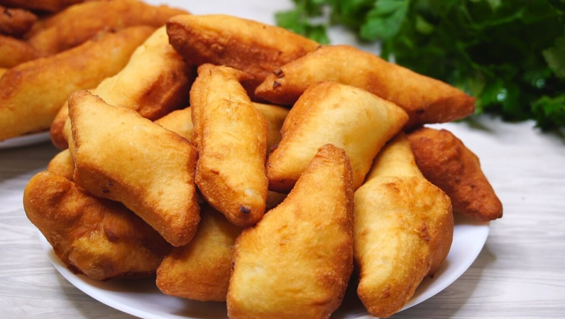 Баурсаки с луком на кефире: простой и вкусный рецепт