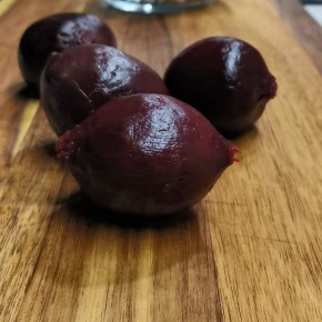 Секретный салат из свеклы и селедки, который вас удивит