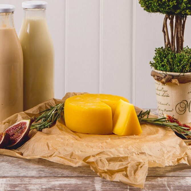 От коровы до сыра: как создается вкус настоящего фермерского продукта в Гжельском подворье