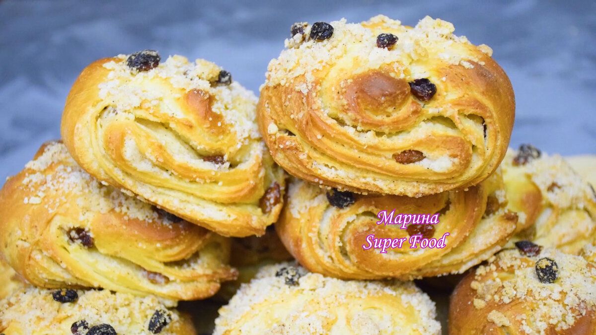 Удивительные слоеные булочки с изюмом и корицей, которые стоит попробовать
