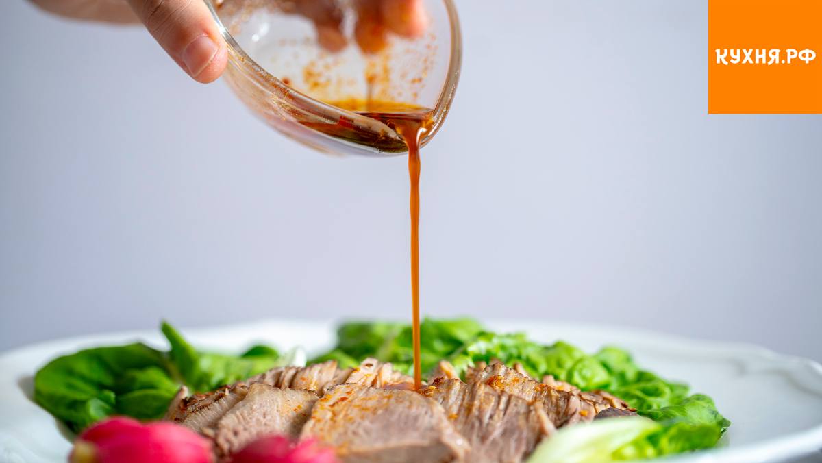 Секреты идеальных салатных заправок: от классики до экспериментальных решений