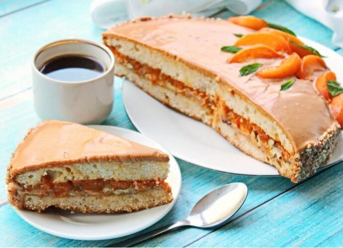 Вдохновляющий торт с курагой и орехами для любого повода