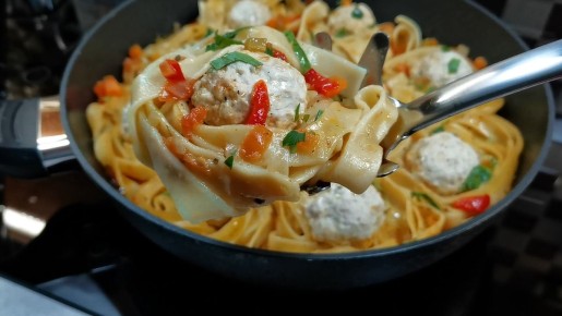 Рецепт макарон в сковороде: как удивить семью простым, но восхитительным блюдом