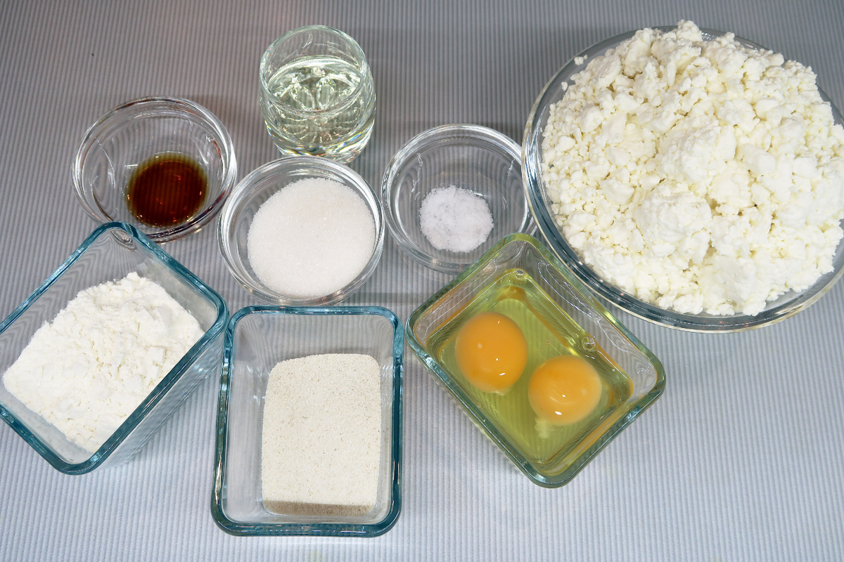 Нежные творожные сырники с манкой: идеальный вариант для завтрака