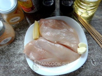 Восхитительные шашлычки из курицы с ананасом, которые удивят всех