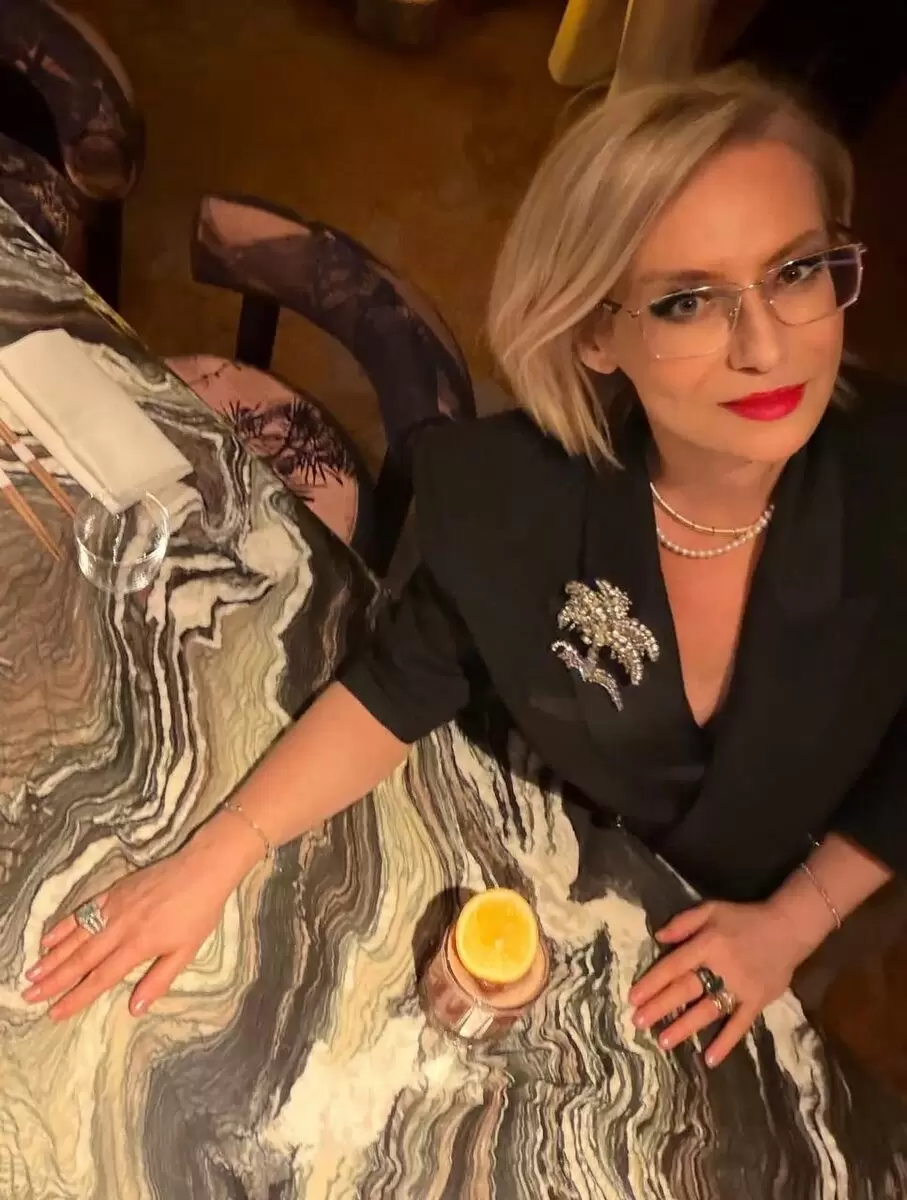 Эвелина Хромченко представила коктейль #KhromRocks в ресторанах Novikov Group