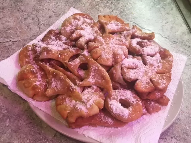 Экономичный хворост: вкус и простота в одном рецепте