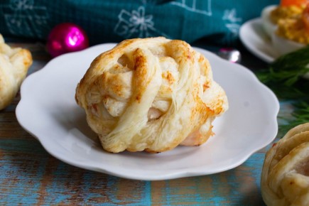 Праздничные клубочки с куриным фаршем: быстро и вкусно
